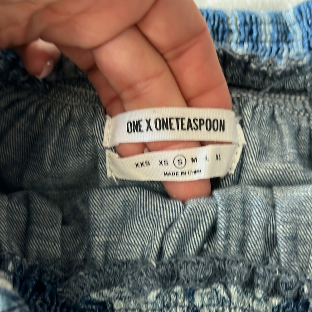 One Teaspoon Indigo Patterned Off The Shoulder Top - image 5